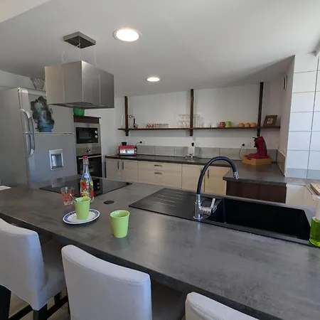 Rénové Avec Jardin Privatif - 5 Pers. - Fr-1-653-299 Casa vacanze *