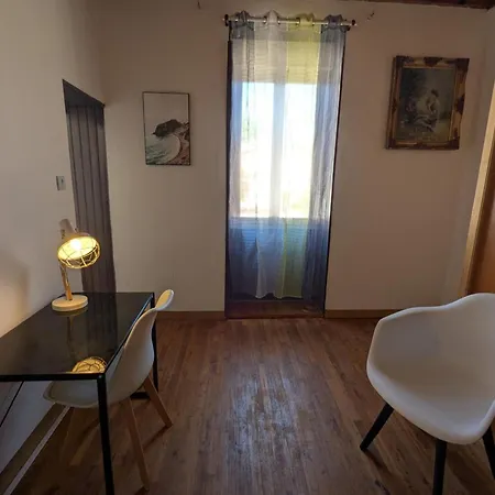 Rénové Avec Jardin Privatif - 5 Pers. - Fr-1-653-299 Casa vacanze *