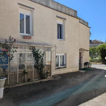 Rénové Avec Jardin Privatif - 5 Pers. - Fr-1-653-299 Echallat